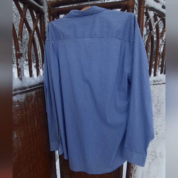 Van Heusen Dress Shirt - Picture 5 of 5